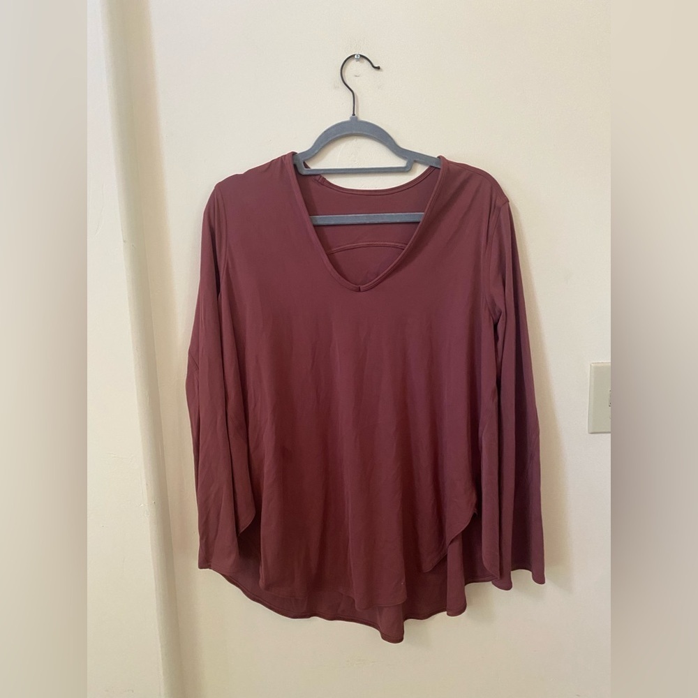 Lululemon Nulu Relaxed-Fit Yoga Long Sleeve Shirt
Smoky Red Scoop Neck Burgundy - Picture 7 of 7